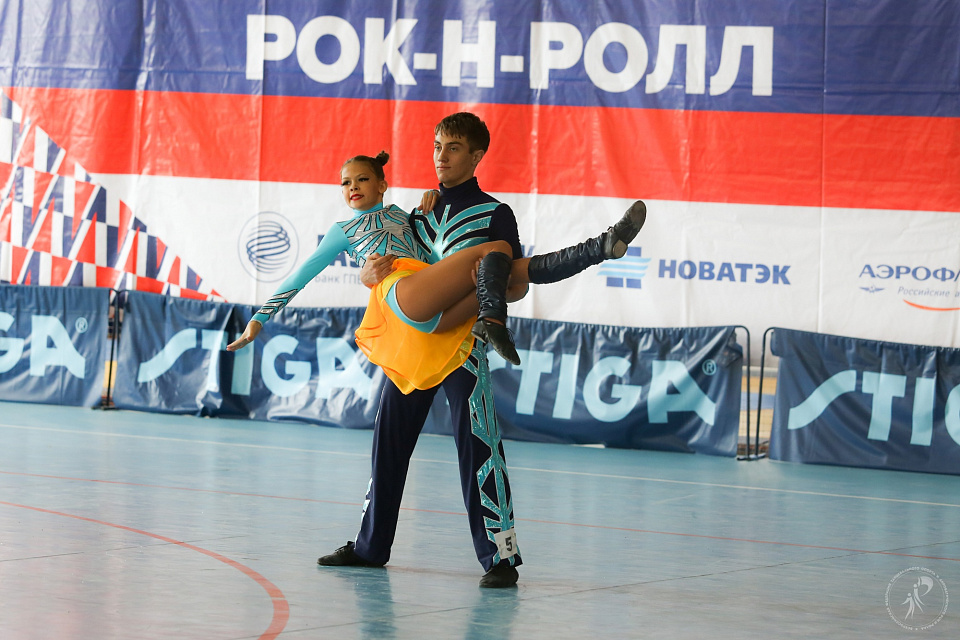 В Ростове-на-Дону состоялись всероссийские соревнования по акробатическому рок-н-роллу